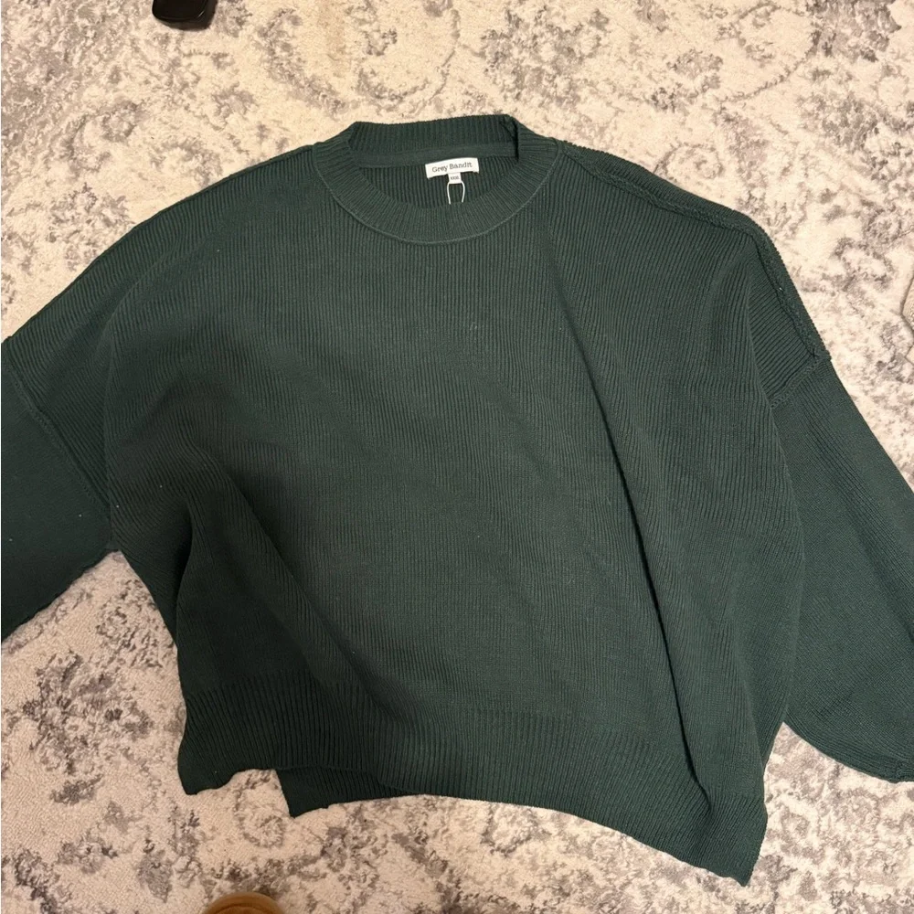 Women’s Brand New Oversized & Slouchy  Green Sweater - Picture 4 of 4